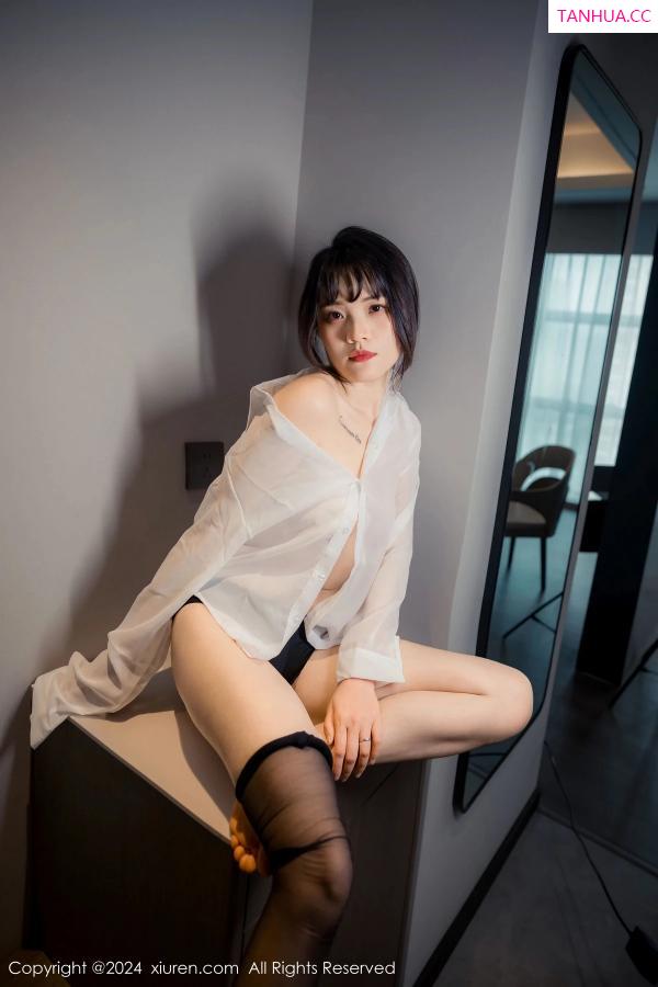   [XiuRen]高清写真图 2024.04.01 No.8320 唐安诺 黑丝美腿第42张图片